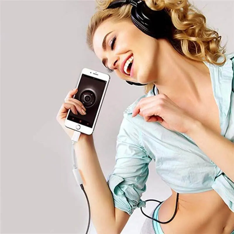 Apple iPhone iPad Lightning auf 3,5mm Klinke AUX Audio Adapter